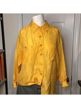 Clio P Vtg Gold Silk Button Down